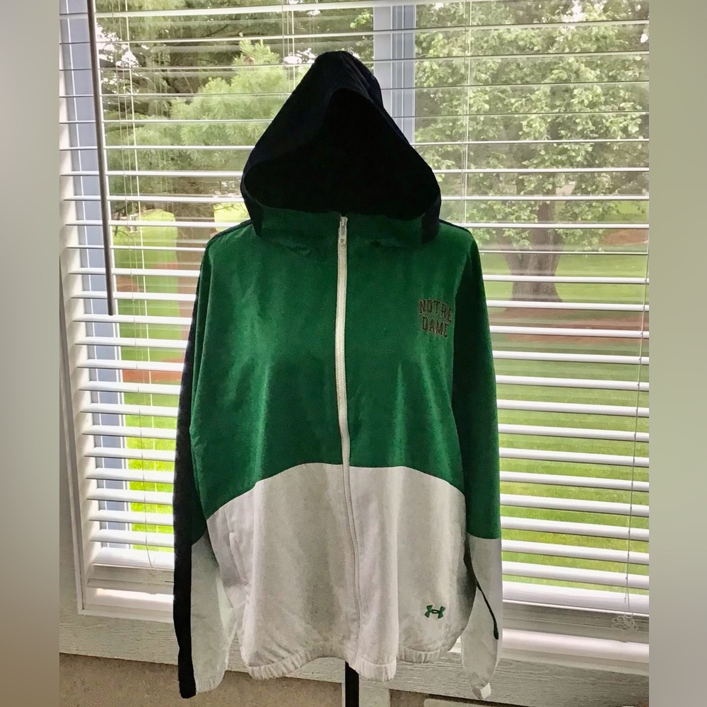Notre Dame Under Armour Green, Blue & White Wind Breaker Sz. XL
